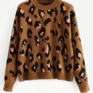 Cheetah / Leopard Print Crew Neck Pullover Sweater
